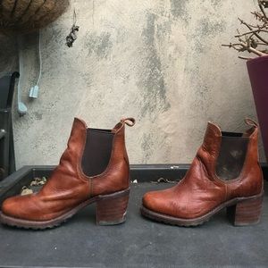 Brown Sabrina Frye boots